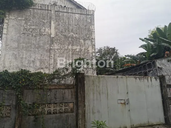 image GEDUNG 4 LANTAI EX SARANG BURUNG WALET  + LAHAN KOSONG DI AREA PUPUK RAYA BALIKPAPAN (3)