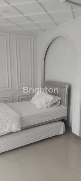 image RUMAH CANTIK MEWAH FULL FURNISHED DI TAMAN VICTORIA SENTUL CITY (5)