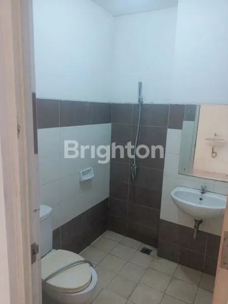 image DI JUAL / DI SEWA KAN RUKO 2 LANTAI KOTA WISATA (2)