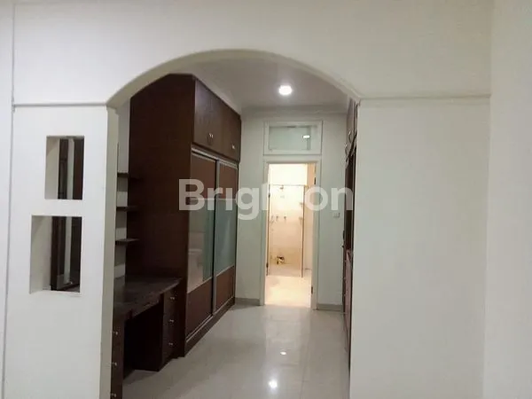 image DIJUAL RUMAH DI JANUR ELOK , KELAPA GADING , JAKARTA UTARA (2)