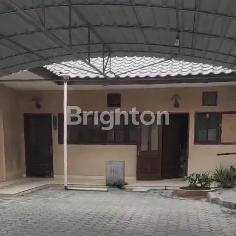 image RUMAH DIBAWAH 1 M DI PUSAT PERDAGANGAN SELANGKAH DARI RAYA UNDAAN - SURABAYA (1)