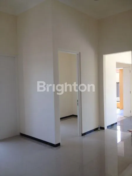 image MURAH NEGO SMPE DEAL!! RUMAH HOOK BAGUS KOKOH 1.5 LT LOKASI DEKAT SUHAT KOTA MALANG (4)