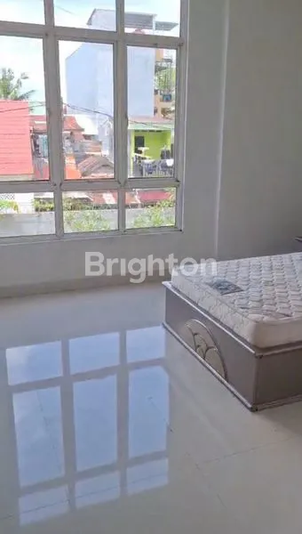 image RUMAH 2 LANTAI SHM DI PANAKUKKANG, AKSES MUDAH (7)