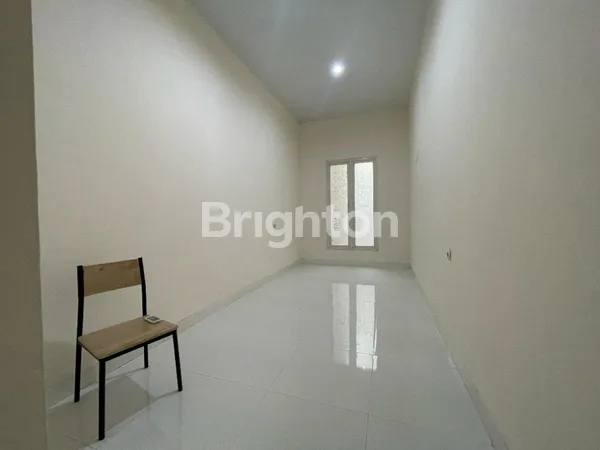 image RUMAH MINIMALIS 1 LANTAI SIAP HUNI DI SUKOLILO DEKAT PAKUWON CITY DAN GALAXY MALL (2)