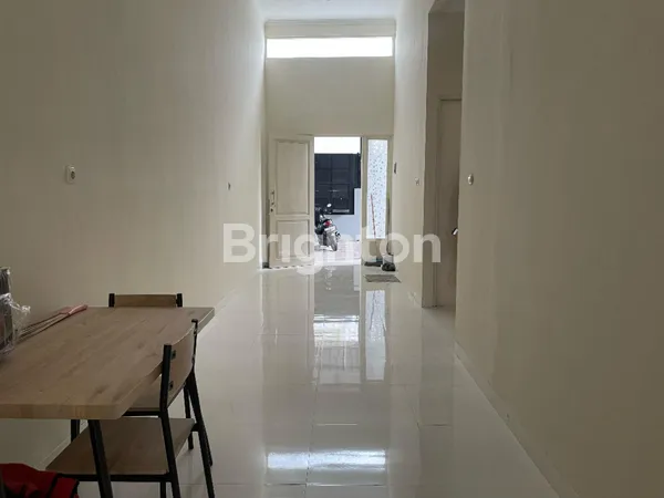 image RUMAH MINIMALIS 1 LANTAI SIAP HUNI DI SUKOLILO DEKAT PAKUWON CITY DAN GALAXY MALL (7)