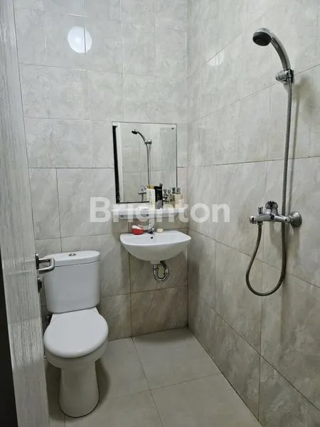 image RUMAH 2 LANTAI DI PERUMAHAN JATIBENING 2 – FULL FURNISHED & LOKASI SUPER STRATEGIS! (6)