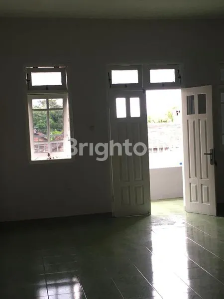 image RUKO 2 LANTAI LOKASI STRATEGIS PINGGIR JALAN BESAR DI SOLO (7)