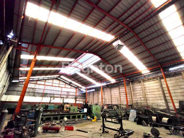 image GUDANG PLUS GEDUNG KANTOR LOKASI DEKAT TOL CITEUREUP  (2)