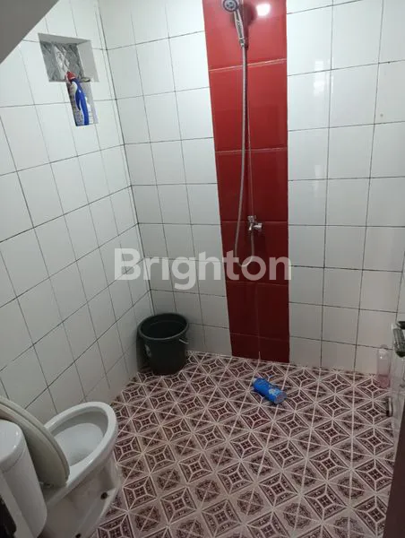 image DI SEWAKAN RUMAH 2.5 LANTAI SIAP HUNI DALAM KOMPLEK DI KELAPA GADING (5)