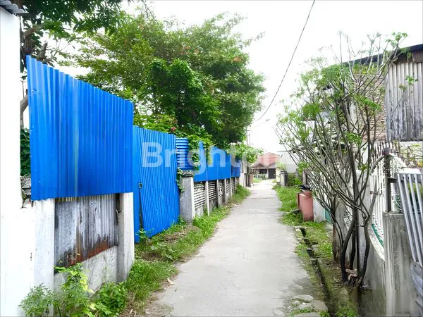 image TANAH BENTUK PERSEGI. DAERAH JL. JEMADI, KRAKATAU. INTI KOTA. SHM. HARGA NEGO. (5)