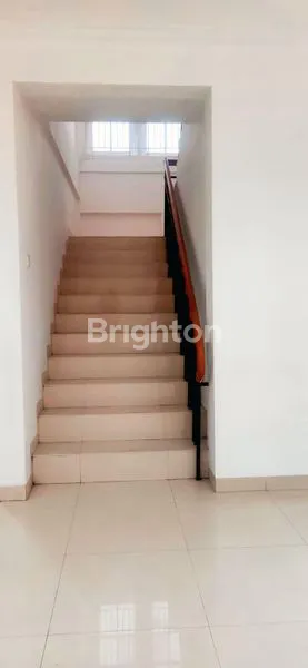 image RUMAH 2 BANGUNAN HALAMAN LUAS STRATEGIS PINGGIR JALAN BESAR COCOK UNTUK HUNIAN MEWAH, HOTEL, GUDANG, KOS-KOSAN, KANTOR, INVESTASI, TANAH ABANG JAKARTA PUSAT (3)