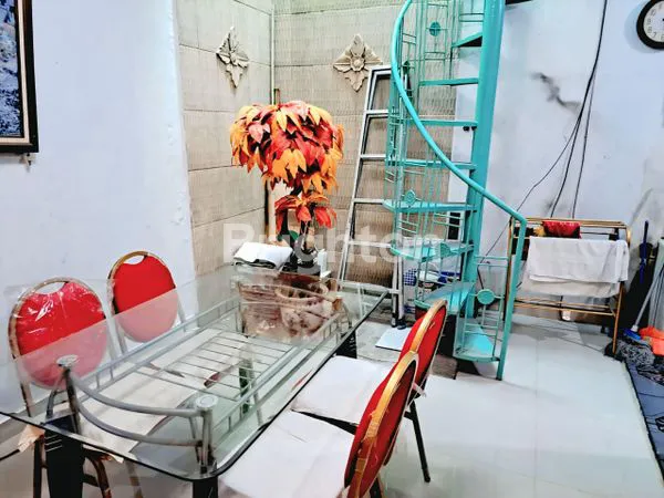 image RUMAH CANTIK 2,5 LANTAI, SIAP HUNI DUREN SAWIT, JAKARTA TIMUR (4)