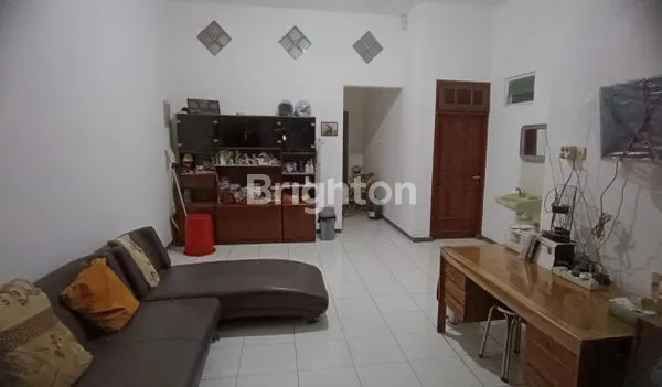 image RUMAH SIAP HUNI LOKASI TERBAIK RUNGKUT  (2)