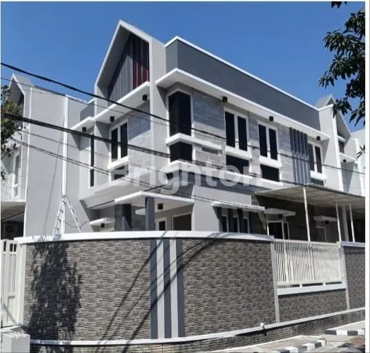 image NEW SCANDINAVIAN. HOOK. TENGGILIS. DEKAT UBAYA. SELANGKAH RAYA PRAPEN / JEMURSARI (2)