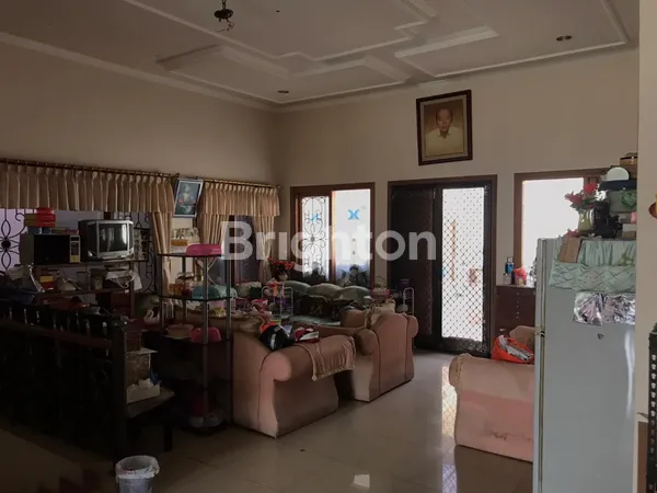 image RUMAH MANYAR SIAP HUNI STRATEGIS DEKAT PUSAT KOTA  (4)