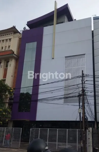 GEDUNG KANTOR 6 LANTAI DI JL. BALIKPAPAN RAYA, PETOJO UTARA, GAMBIR, JAKARTA PUSAT
