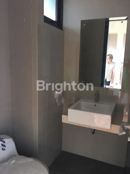 image RUMAH CLUSTER PRECIA THE EMINENT SIAP HUNI  (8)