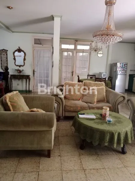 image RUMAH DIJUAL BERTINGKAT BAGUS JAKARTA (5)