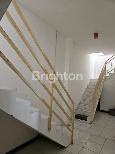 image RUKO 2LANTAI NOL JALAN NGINDEN SECOND ROAD PADAT RAMAI PENDUDUK COCOK UNTUK USAHA APAPUN (6)