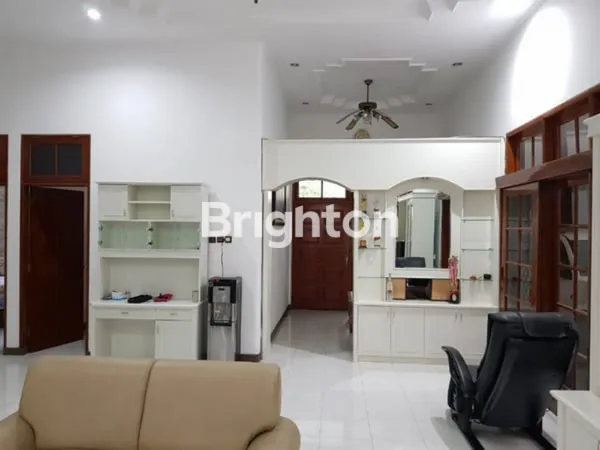 image TAMAN DEPAN BELAKANG CLEAN DKT MANYAR KERTOARJO,WISMA PERMAI BARAT,SUTOREJO PRIMA SELATAN,MULYOSARI,WISMA MUKTI,KLAMPIS ANOM,KLAMPIS INDAH,PURI GALAXY BUMI PERMAI ARAYA,KERTAJAYA INDAH TIMUR,DHARMAHUSADA INDAH,MANYAR TOMPOTIKA,MANYAR TIRTOYOSO,REGENCY 21 (5)