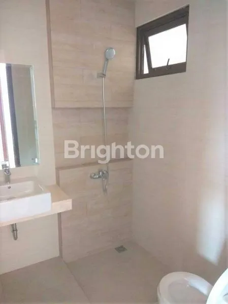 image RUMAH MEWAH SIAP HUNI DI CLUSTER PRESTIGIA THE EMINENT TANGERANG (7)