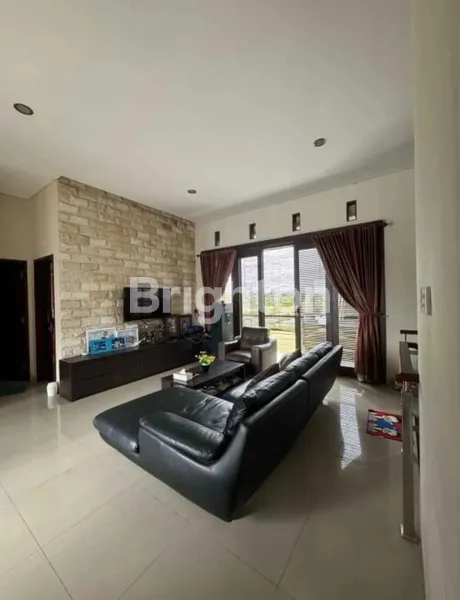 image RUMAH NYAMAN DESAIN VILLA DI KESIMAN DENPASAR TIMUR (3)