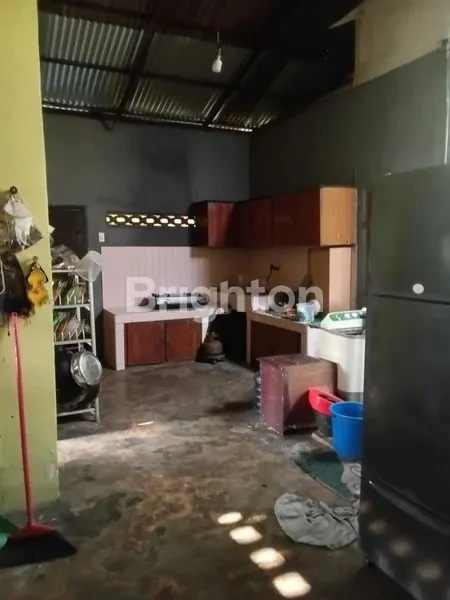 image RUMAH BESERTA DENGAN 7 TOKO DI DAERAH STRATEGIS  (2)