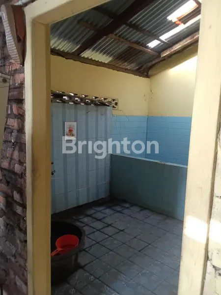 image RUMAH BESERTA DENGAN 7 TOKO DI DAERAH STRATEGIS  (6)