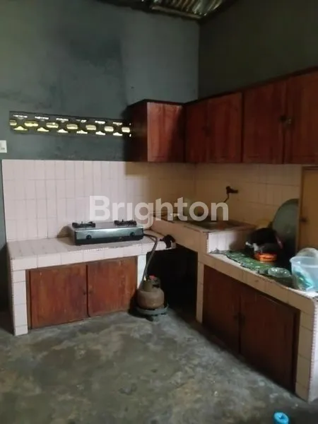 image RUMAH BESERTA DENGAN 7 TOKO DI DAERAH STRATEGIS  (4)