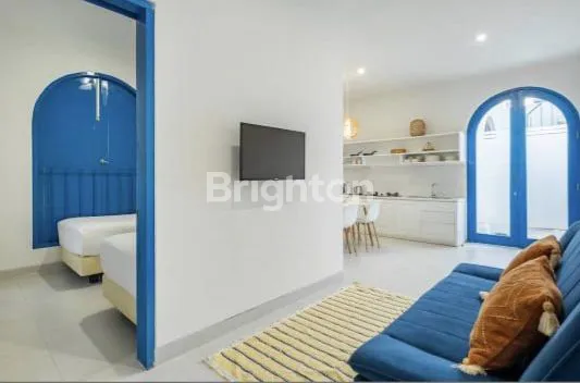 image VILA BARU CANTIK PRIME LOCATION SANTORINI STYLE DI SEMINYAK BALI (8)