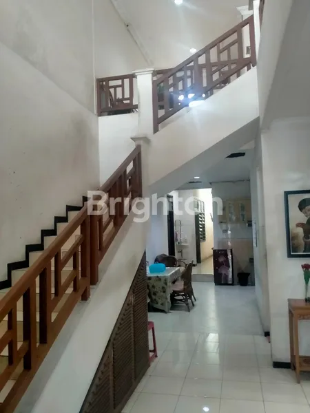 image RUMAH 2 LANTAI SURABAYA UTARA (4)