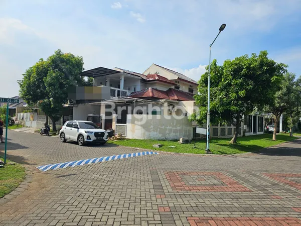 image JUAL CEPAT RUMAH SIAP HUNI TERAWAT POSISI HOOK PURI SURYA JAYA SIDOARJO (2)