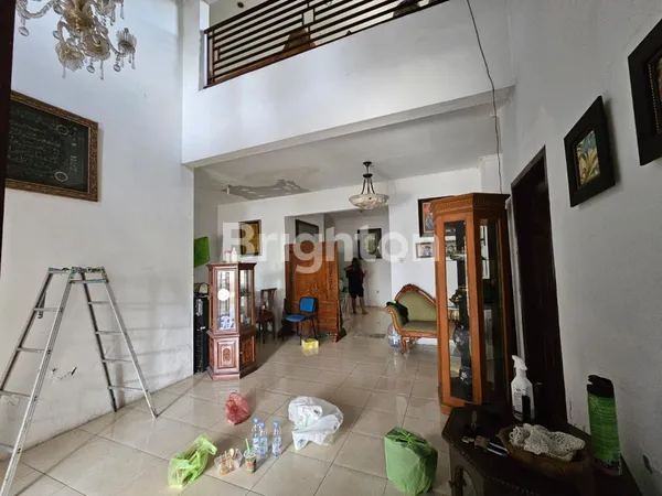 image JUAL CEPAT RUMAH SIAP HUNI TERAWAT POSISI HOOK PURI SURYA JAYA SIDOARJO (6)