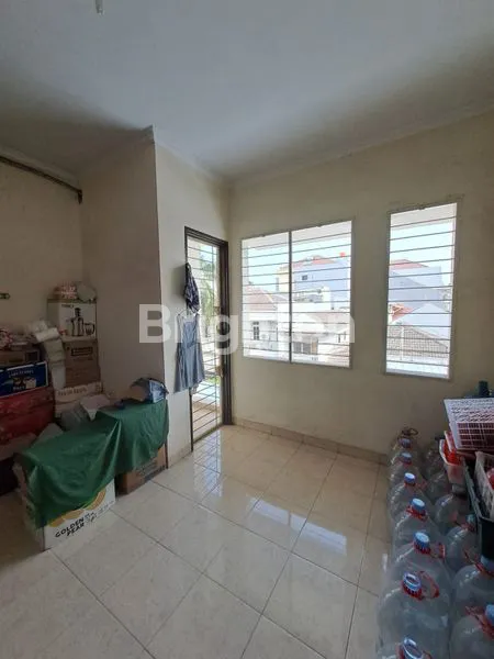 image RUMAH 2 LANTAI DEKAT PASAR MUARA KARANG  (5)