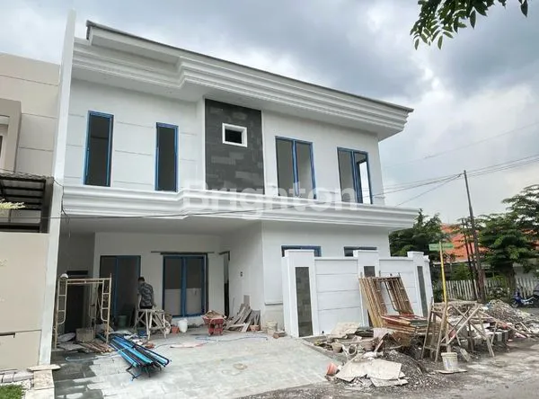 image RUMAH BARU GRESS, HOOK, 2 LANTAI, AMERICAN STYLE, ONE GATE SYSTEM, ROW LEBAR, SELANGKAH KE RAYA JEMURSARI (2)