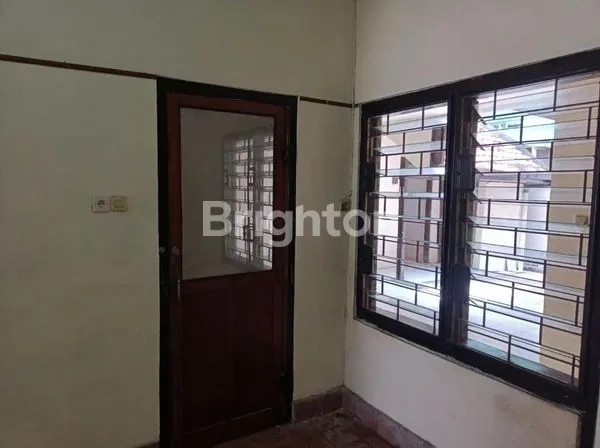 image RUMAH BOGEN LOKASI STRATEGIS DI PUSAT KERAMAIAN (3)