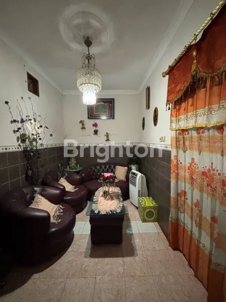 image RUMAH 1,5 LANTAI KEBRAON (2)