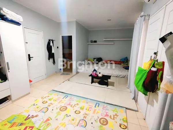image RUMAH CANTIK 2 LANTAI LINGKUNGAN TENANG & STRATEGIS DI DURI KEPA, JAKARTA BARAT (2)