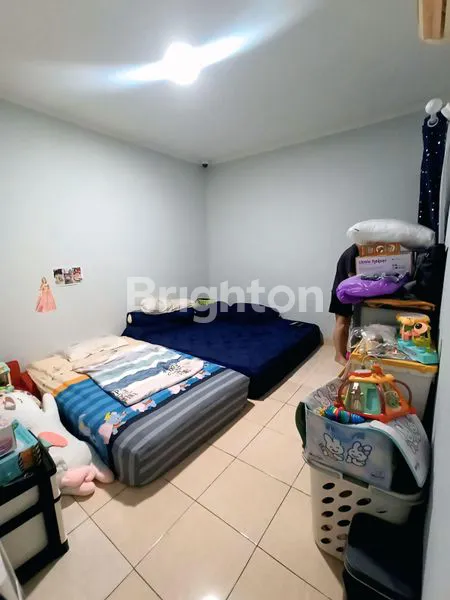 image RUMAH CANTIK 2 LANTAI LINGKUNGAN TENANG & STRATEGIS DI DURI KEPA, JAKARTA BARAT (4)