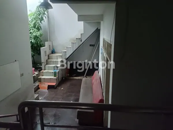 image RUMAH SIAP HUNI 2 LANTAI CIPINANG (8)