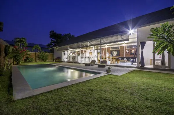 image PRIVATE VILLA 4 BR  KEROBOKAN (1)