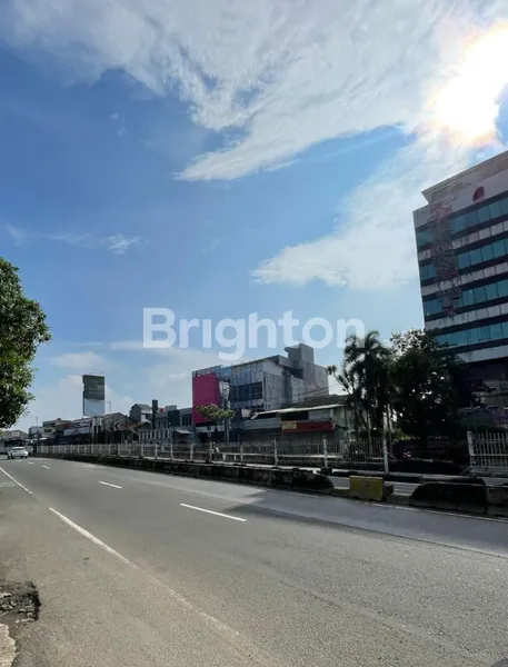 image GUDANG EX BENGKEL STRATEGIS DEKAT KUNINGAN MAMPANG PRAPATAN JAKARTA SELATAN (6)