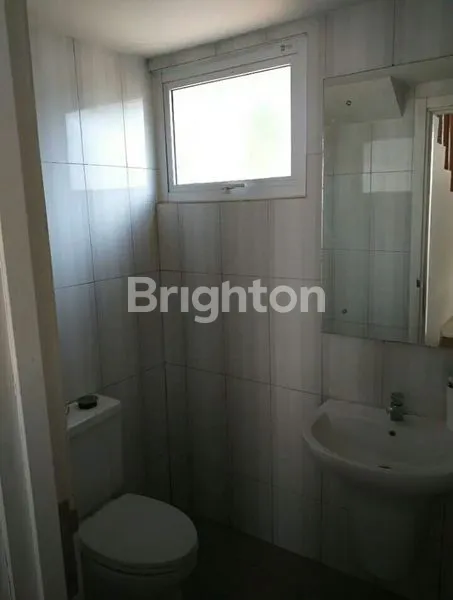 image RUMAH 2 LANTAI DI SUMMARECON BEKASI NEGO (4)