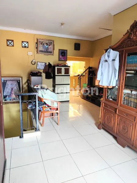 image RUMAH KEMANGGISAN JAKARTA BARAT 3 LANTAI BEBAS BANJIR STRATEGIS (4)
