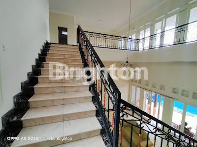 image RUMAH MEWAH + KOLAM RENANG DI DIENG MALANG (43)