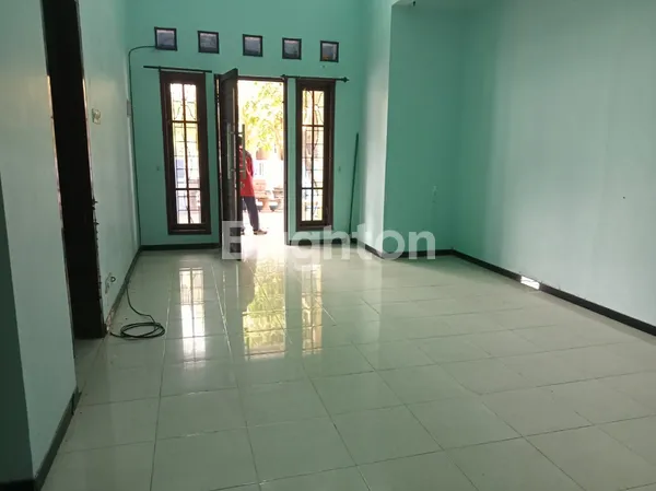 image RUMAH CLUSTER TERDEPAN PURI SURYA JAYA (3)