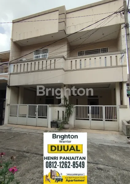 image RUMAH 2 LANTAI SIAP HUNI DI CIBINONG (1)