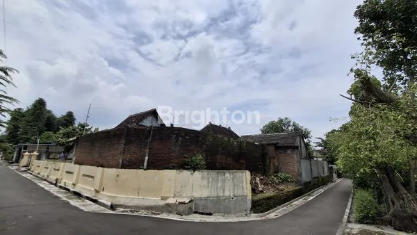 image HUNIAN NYAMAN...BANGUNAN KLASIK (8)