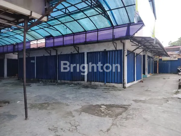 image BURUAN,,,KESEMPATAN HANYA SEKALI SAJA...DIJUAL KIOS 50PINTU DI PAJAK MONJA SIMALINGKAR MEDAN (4)