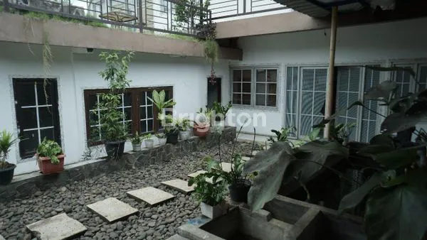 image RUMAH STRATEGIS DI SOREANG,LUAS,BISA DIPERGUNAKAN KANTOR, BISNIS,DUA MENIT DARI JALAN UTAMA (7)